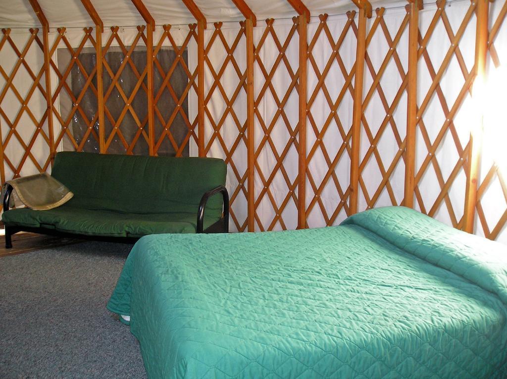 Yosemite Lakes Hillside Yurt 1 Harden Flat Zewnętrze zdjęcie